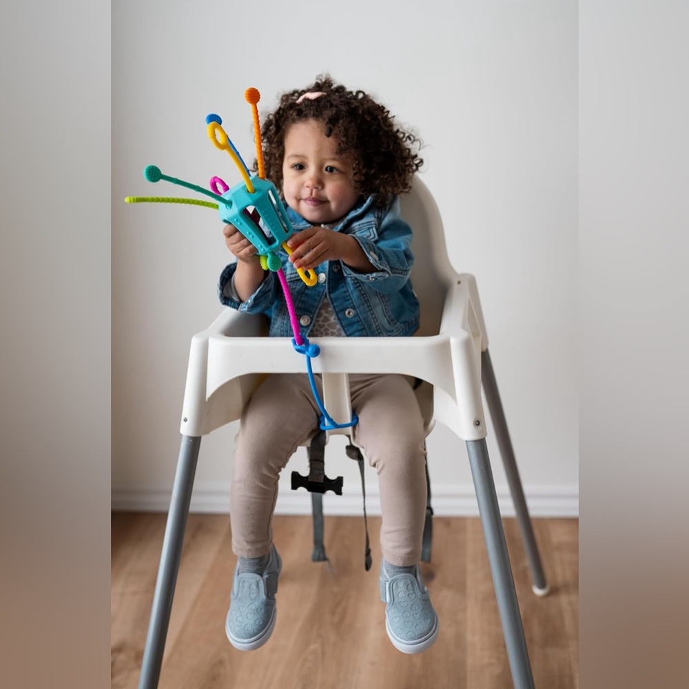 MOBI ZIPPEE Activity Toy for Toddlers' Sensory Development used like new